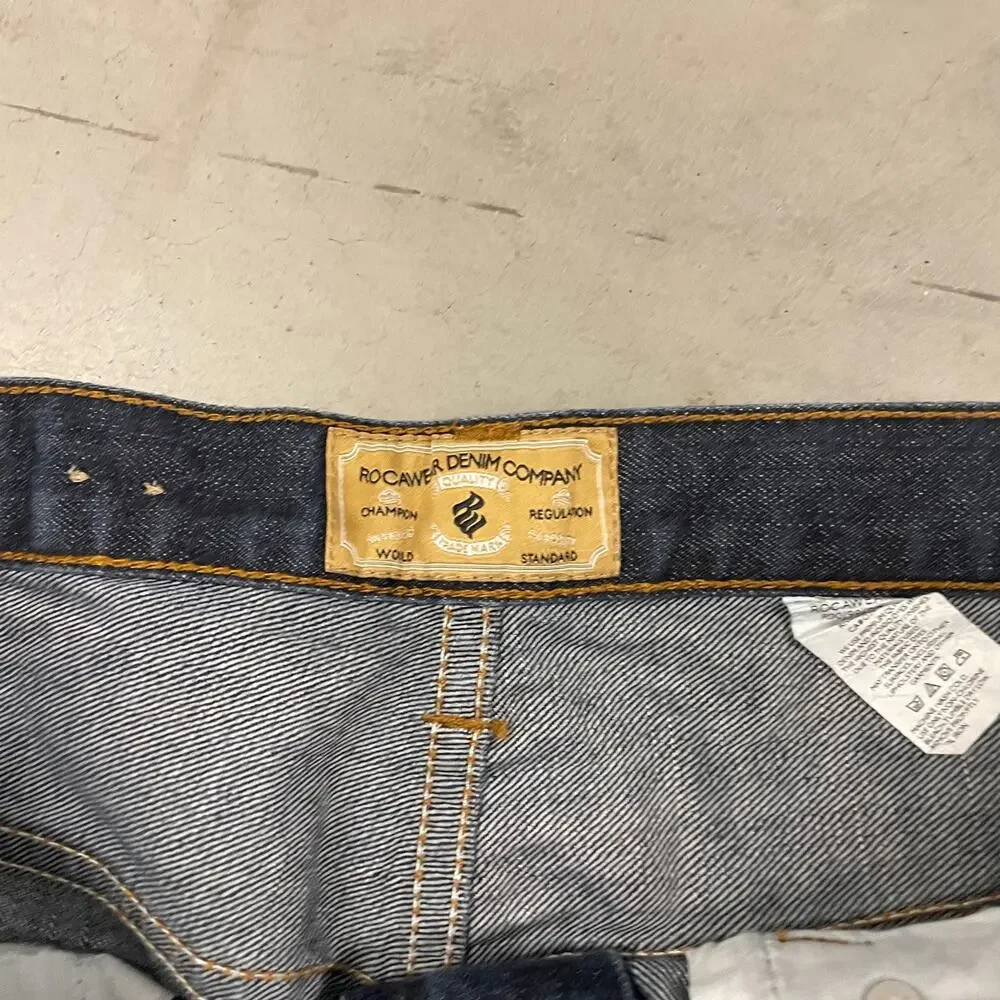 Baggy Y2K rocawear jean shorts 36